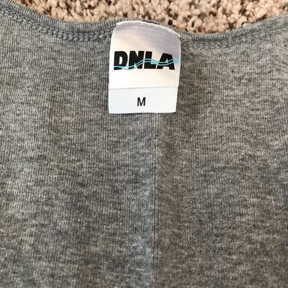 Grey tank - Picture 2 of 4